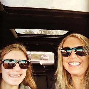 Meet your Posher, Dana